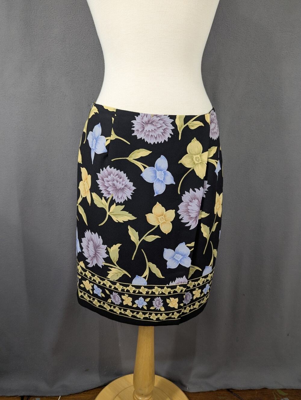 Hillard & Hanson Skirt Womens Size 12 Black Floral Faux Wrap Vintage